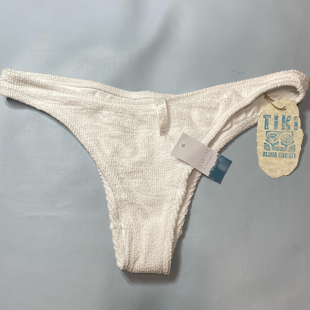 Women’s Cacique Textured White Cheeky Bikini Bottoms L-XL Brand New With Tags